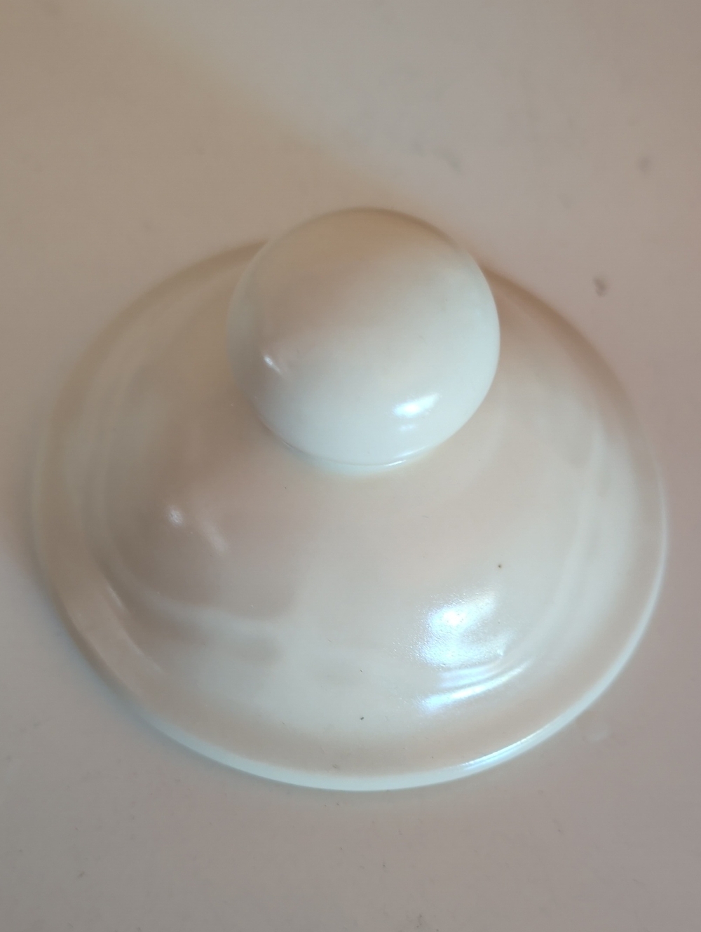 Platlzgraff, Ceramic Sugar Lid with Round Knob.